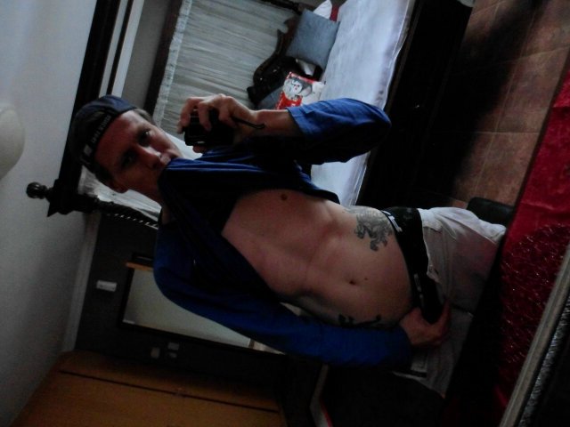 wildwilly_sa's profile picture. Fun, party-loving wild boy here!  #TeamGay #TeamUncut