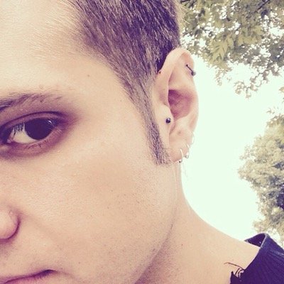 pardok87's profile picture. Me caga el futbol, amo a los Súperheroes y la buena música! entre otras cosas. Escribo lo que pienso y lo que me gusta o se me hace relevante o gracioso. ✌️