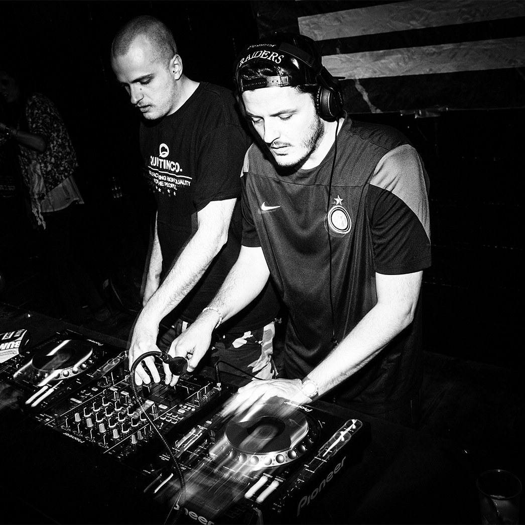 --- DJ/PRODUCERS --- ITALIAN TROPICAL BASS --- MAN RECORDINGS ---                   BOOKING: milangelesmusic@gmail.com