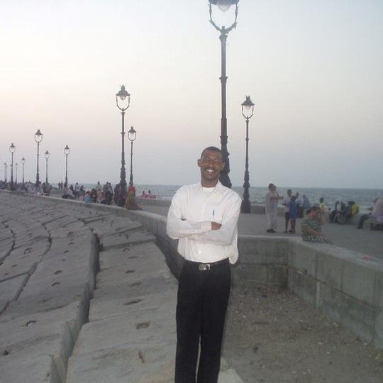 moeiz_ahmad's profile picture. 