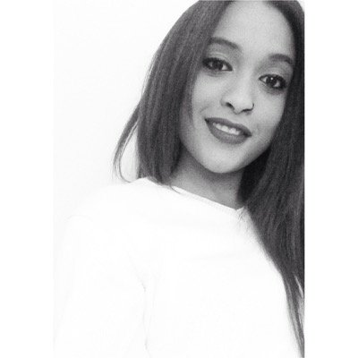 La vida no tiene que ser perfecta para ser extraordinaria.   instagram:Anadee88                                  Madrid