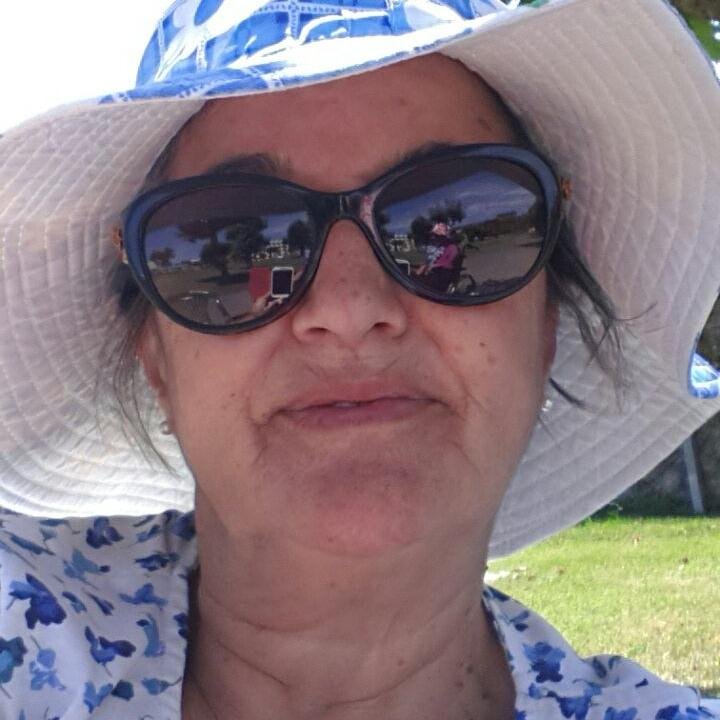 Esposamadreabuela,yá saben....de las de antes.....Y de las de ahora .
