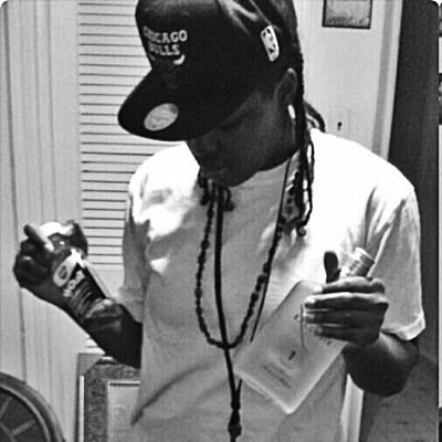 Iam (Retweeter) Comedy Actor FashionKilla Cookup SwagⓂ️ Follow me on Facebook Click My Link about drop that new MovieShow Below! Follow the Bae @MissNikkiiBaby
