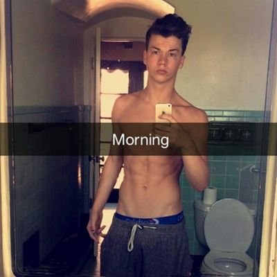 kinga_grier's profile picture. The Old MagCon is better than your future ✌