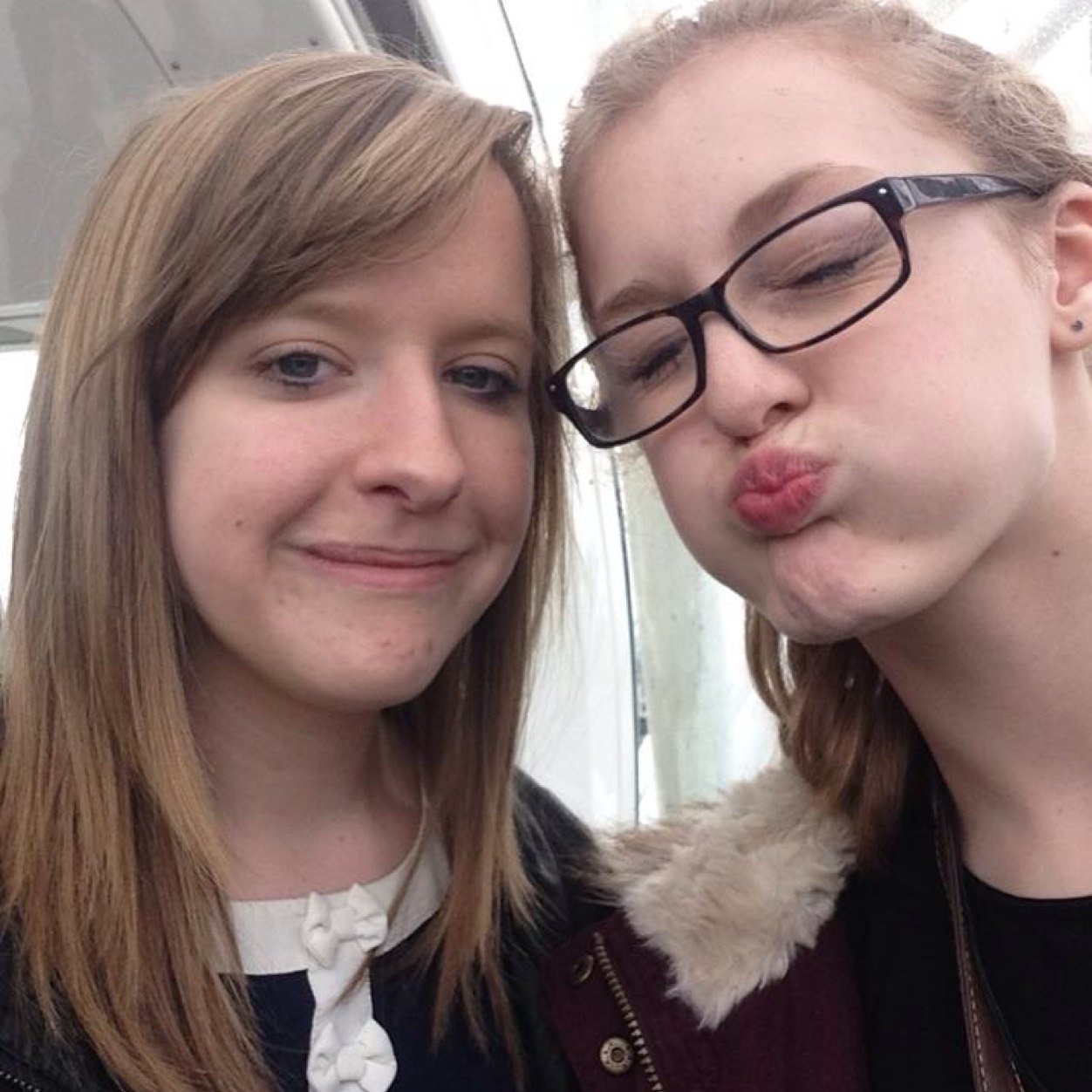 ✿ roses are red, violets are blue, i like bands more than i like you ✿ James/4 The Vamps FOB Followed 25/11/13