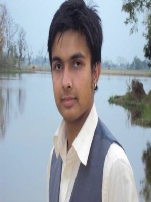 हादसों से बचिए .. शहर में कोई अपना नहीं है ....