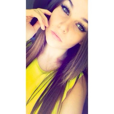 I'm abby and I'm 15. Asking alexandria, three days grace, dexter, saw and american horror story is life.