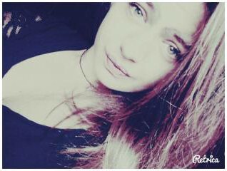 Laetitiaa MaaViie &   CelibataardeMaaGL  *..* ♥ ∞        L'double L tjs al sa change ap ;) ♥♡