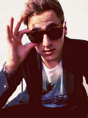 Elevate a Little Higher Let's Throw a Party in The sky and Celebrate ^•^ ««BTR=Perfeccion»» Kendall Mi Empanaro Sexy :3