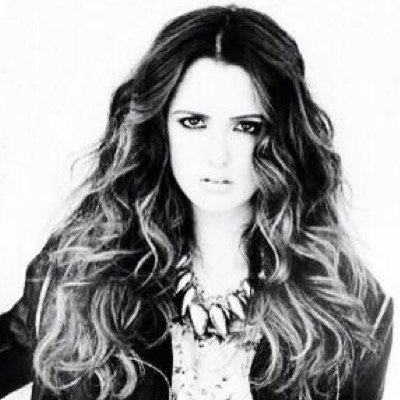 *Laura is the name**I play ally in austin & ally*I love my family and friends and fans 
(SINGLE)