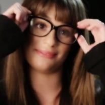Estrella del Glee Club★ Broadway☆ Era una renita en apuros hasta que mi panterita me salvó. I fell in love with you because you're you ♥Sanny♡