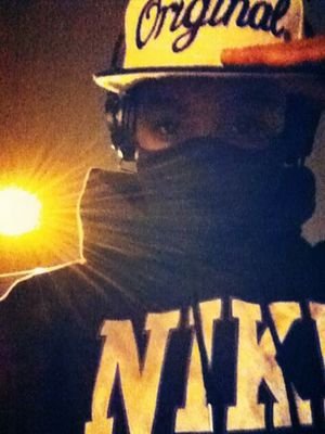Live_Lyrical's profile picture. LiveYhoLyricsOrDntWriteMusic✋