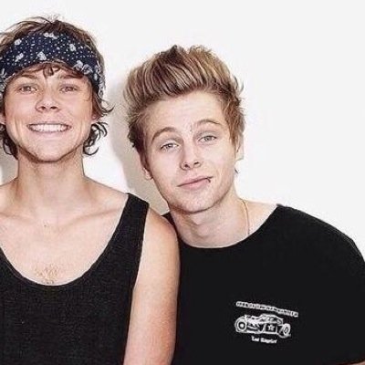 5SOS saved my life. i'm Lashton af don't like it? get the fuck off my profile. Michael ❤ Calum ❤ Luke ❤ Ashton ❤