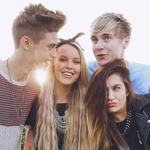 idk i just like bands and youtubers
