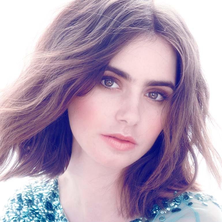 A Primeira Melhor e Maior Fonte de Lily Collins no Brasil desde 2011!!!