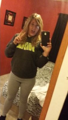 nicole_bracken's profile picture. 