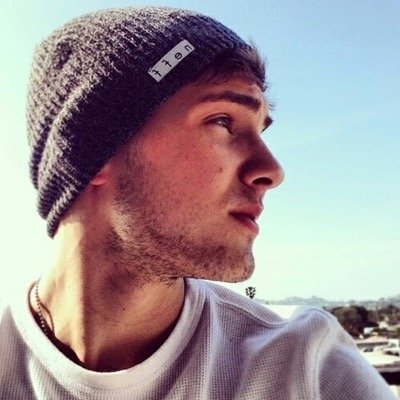 Just an ordinary guy. Nothing special really. [20|Human|Teacher] #Taken