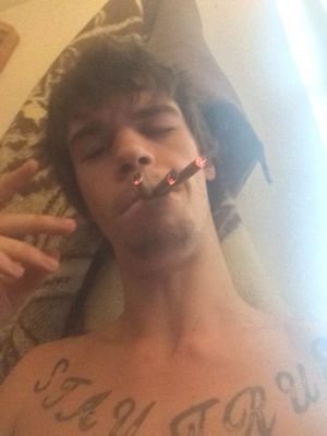 BudLife407's profile picture. Sunny_smoking is the love of my life