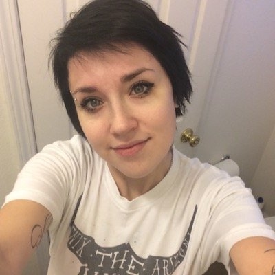 meggielow's profile picture. ❤️ my life.