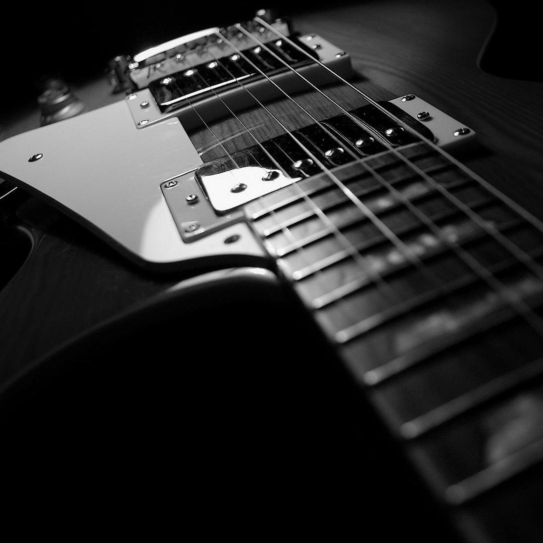 Adrian_Thorn's profile picture. Gamer, African wildlife and Big cat lover. 
Lover of classic rock