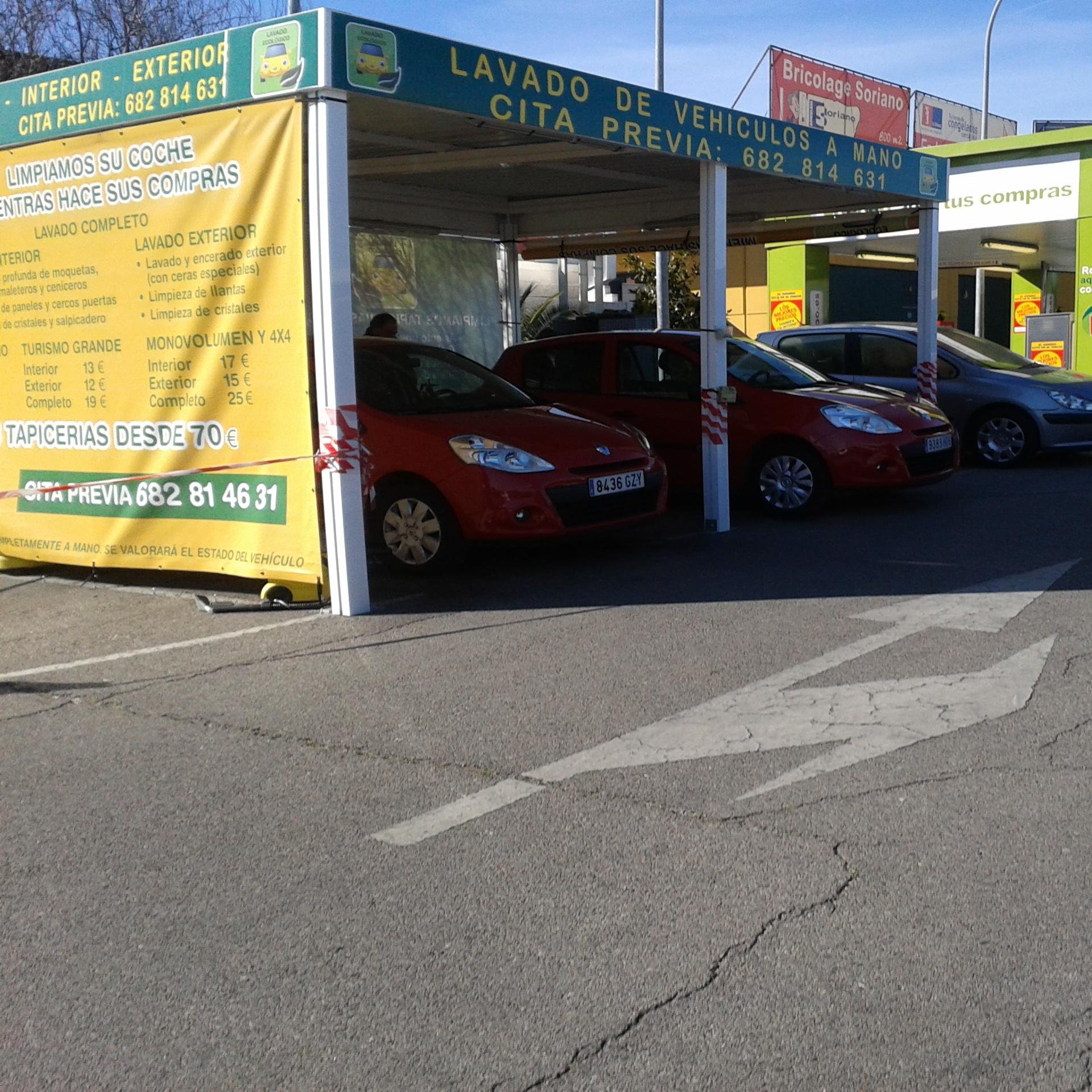 Lavado de coches a mano en el Centro Comercial Getafe 3 en el parking exterior TE ESPERAMOS!!