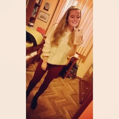 crisss_16's profile picture. 16/02/99. Hay cosas que se tatuan sin tinta.//instagram: cristinaoriol_16