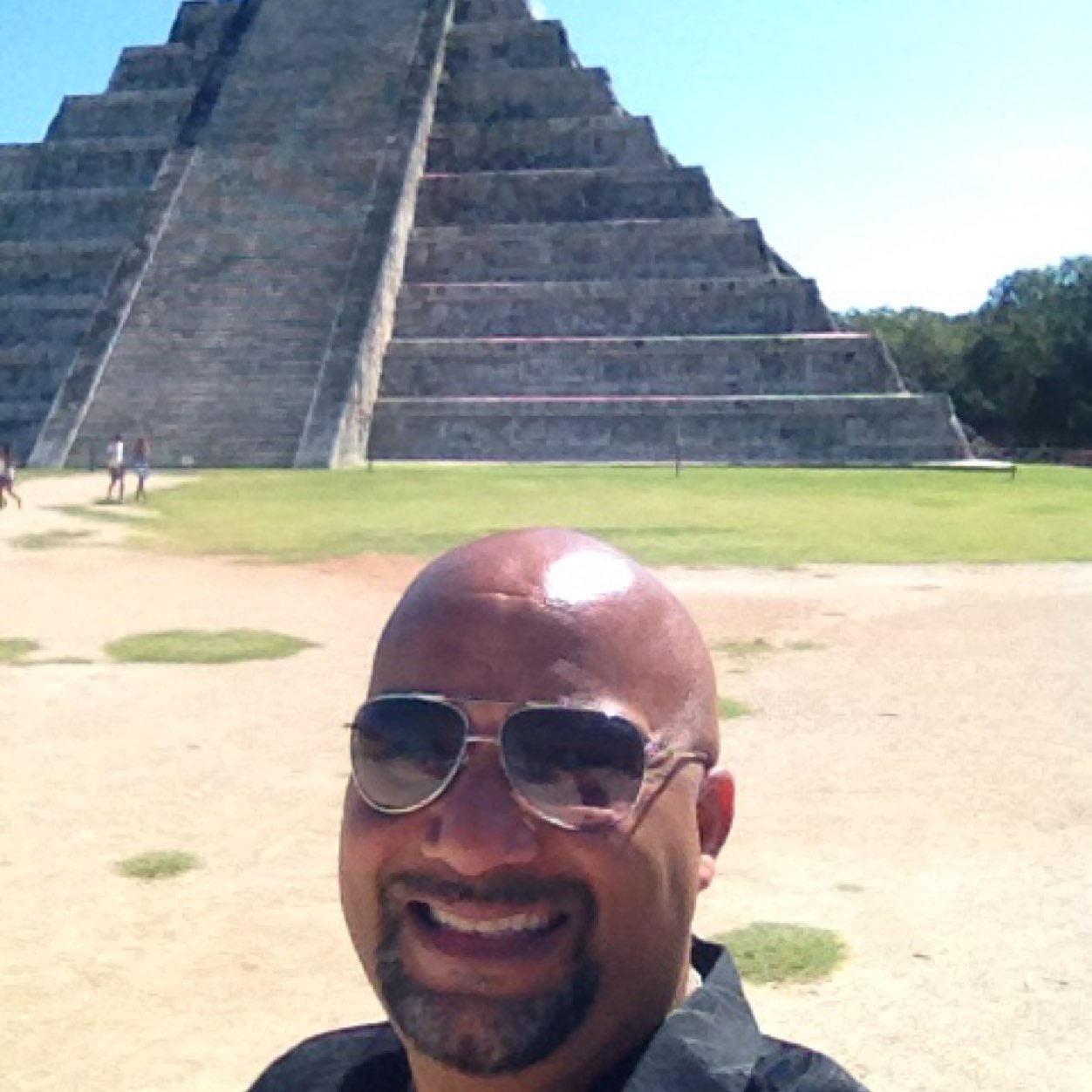 marble and natural stone polishing. Supplying Mexican shell stones from the Yucatán and other beautiful natural stone.
