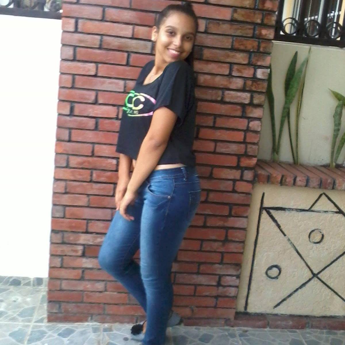 No Soy Sexy Soy Sensual No Soy Bonita Soy Hermosa No Sere Perfecta Pero Si Unica No Me Conoces No Me Juzgue.. Mi Sociia M&S Arloviius.. SIGUEME & TESIGO..