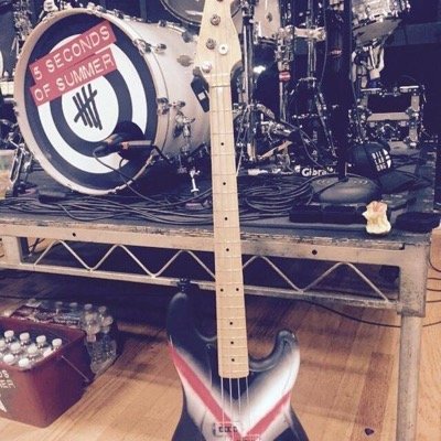 badboy_clifford's profile picture. Learn your bands bitch.