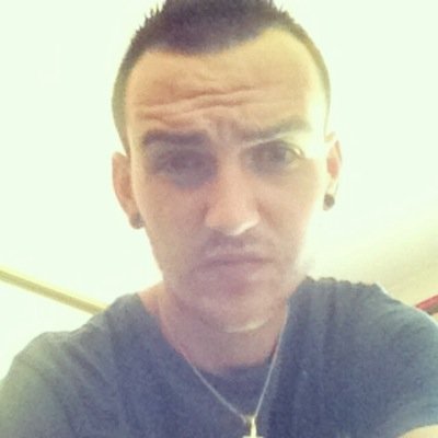 AdamCarroll6's profile picture. - Adam - 20  -Spraypainter  - Football is my life! 3