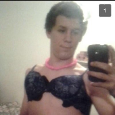 I like to hit women
I'm nothing to mess with, I always get arrested for something domestic