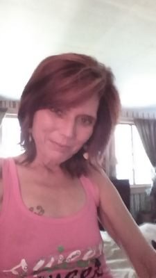 lyla_32's profile picture. 