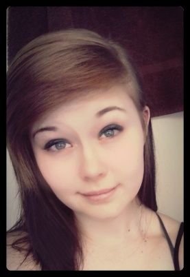 I'm Lily.
I'm fifteen and I love cats c:
taken. ❤
