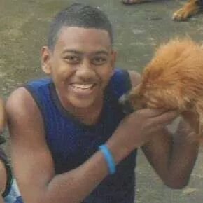 I've always dream to be a celebrities..... well one day ...oky my name is zack morrell im origanly from fiji and loves to see the world and explore it ....muwah