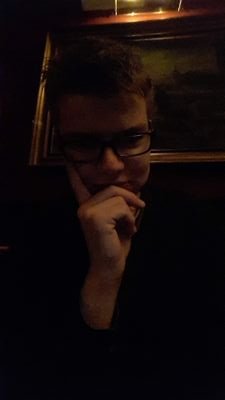 Im 29 (male) love girls and to get drunk and have some fun. I RT hot pics