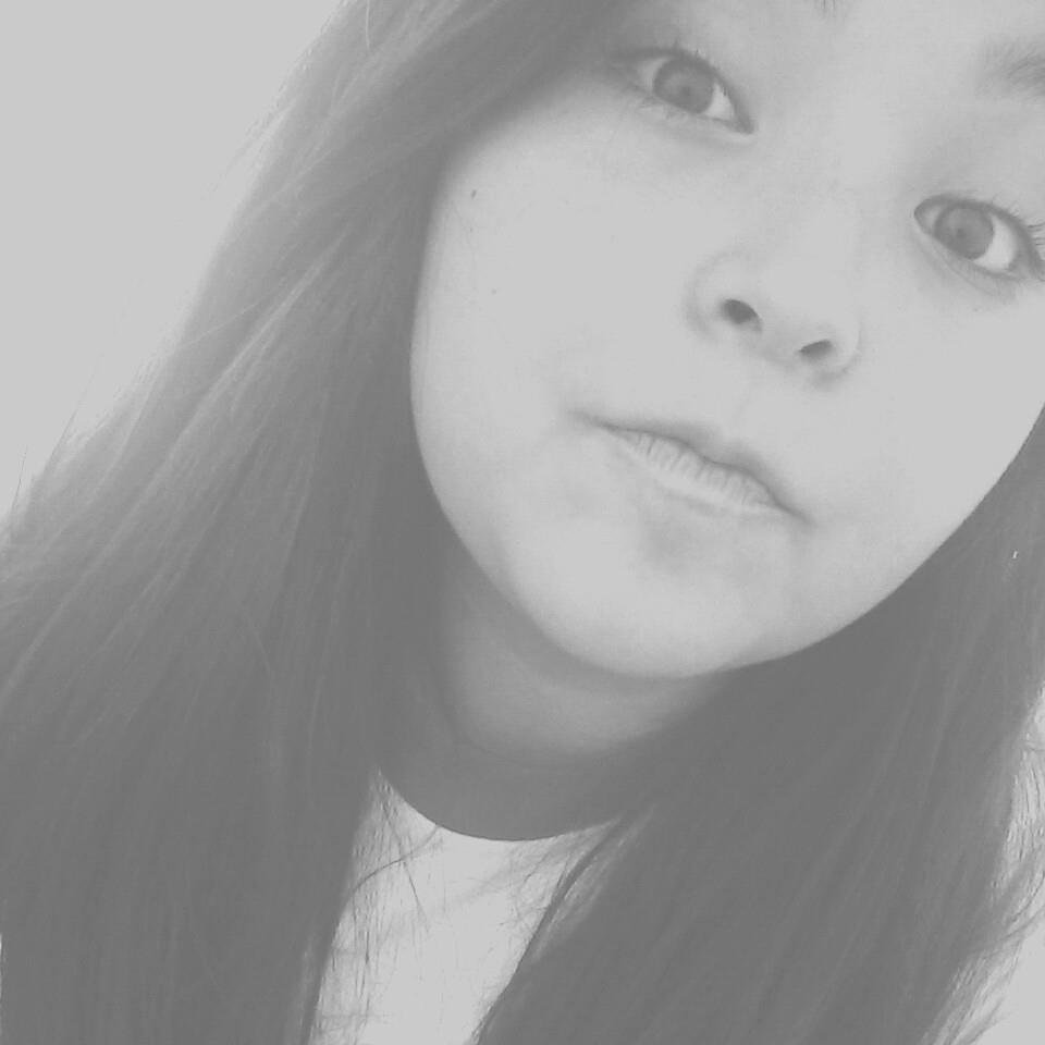 Hola me llamo kata soy belieber y me gusta the walking dead :D
sigueme y te sigo:DD