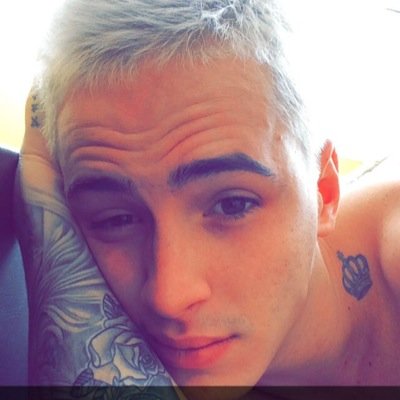 0psflyer_'s profile picture. Apaixonada por principes Caique Gama, Paulo Castagnoli e Nathan Barone❤️❤️