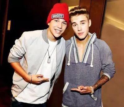 @ameezysecret98 @AustinMahone I love u!!