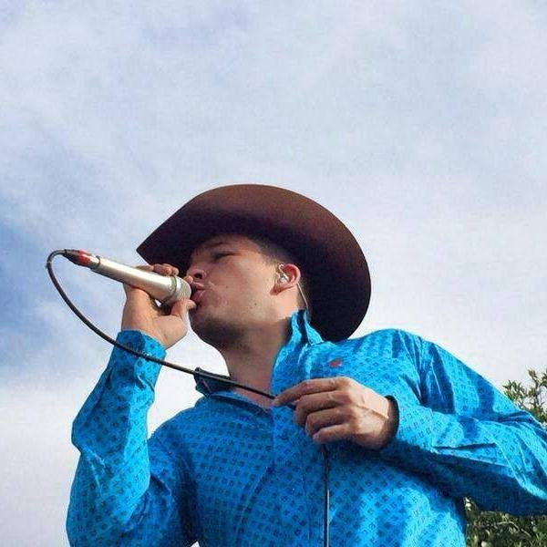 #LasLiosasLR APOYANDO  LA CARRERA ARTISTICA DE @LeandroRiosMx ♥ #DeBajoDelSombrero Pidela Ya En Radio y TV #