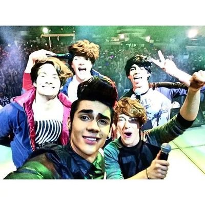 coderscuerna's profile picture. jos ❤
bryan ❤
freddy ❤
alonso ❤
alan ❤