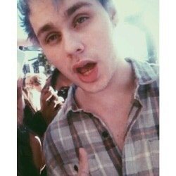 HEY YOU SHOULD FOLLOW @mayhemikey BC ILYSM SHE FOLLOWS BACK JUST ASK