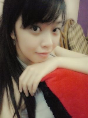 leezlezha's profile picture. 