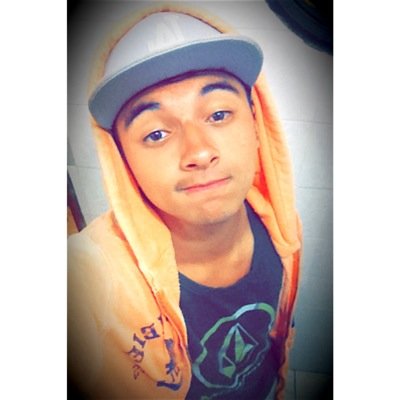 O Amor é feito de paixões e quando perde a Razão, não sabe quem vai machucar ♫
