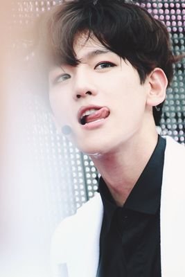 อันยองง ผมแบคฮยอนจอมซนคนสวยคร้าบบเข้ามาคุยกับผมนะผมน่ารักน่าฟัดนะครับ ผมชอบยั่วแต่ผมไม่มั่วนะฮะจุ๊บบบ
