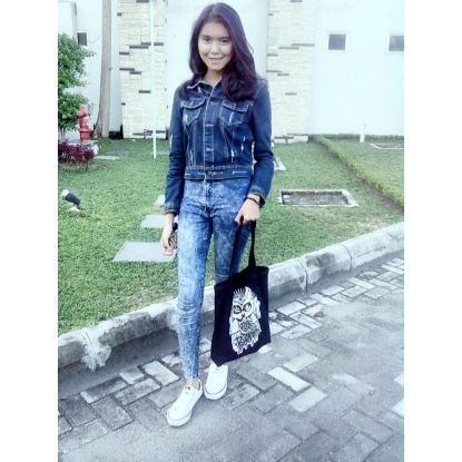 ig & line: nadyasafitrina path: nadya safitri na