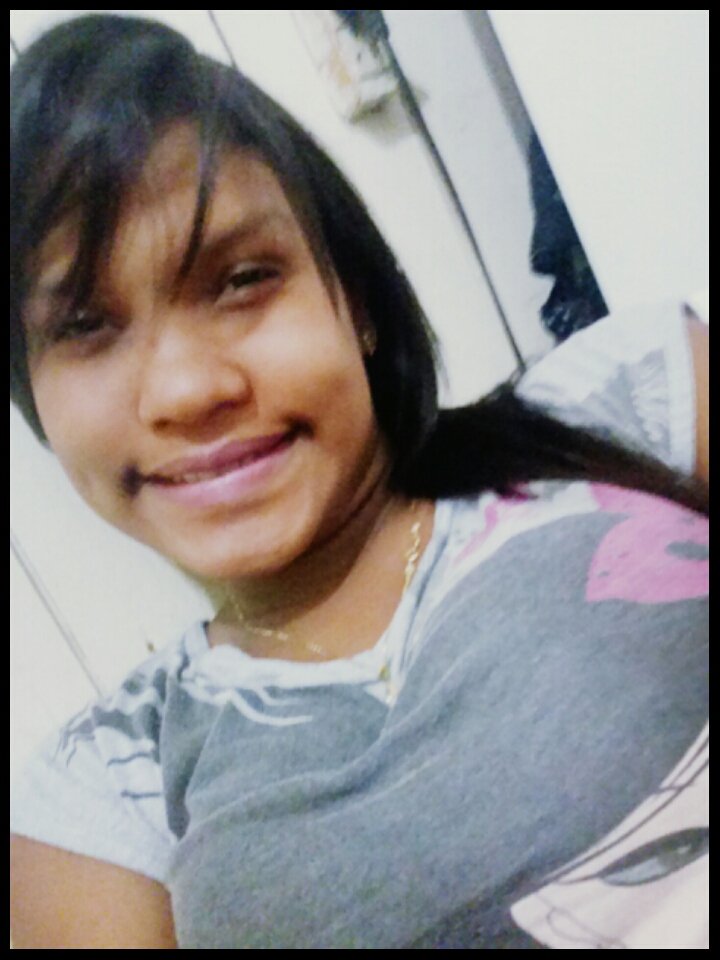 -' eu amei mto mas do que devia amar & chorei ao sentir que iria sofrer & me desesperar, foi então que da minha infinita tristeza aconteceu você #MariaVictória