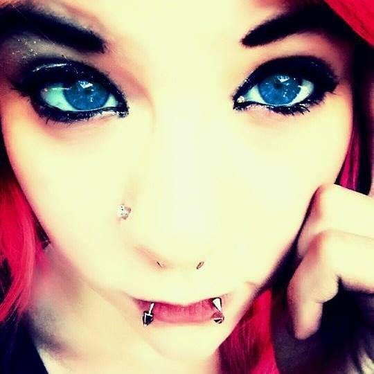 ✌4/20✌ ❧Scene/Emo❧ ☨Suck My Fuck☨ ☾Bass Slut☽ ☮Hippy☮  ☊Piercing #22☋ ➶Band Whore➷ ❀Forever Alone✿ ✡Pokemon✡ ☣Toxic☣ ✂ Please Cut Here✂ ® Rated R For Rad®