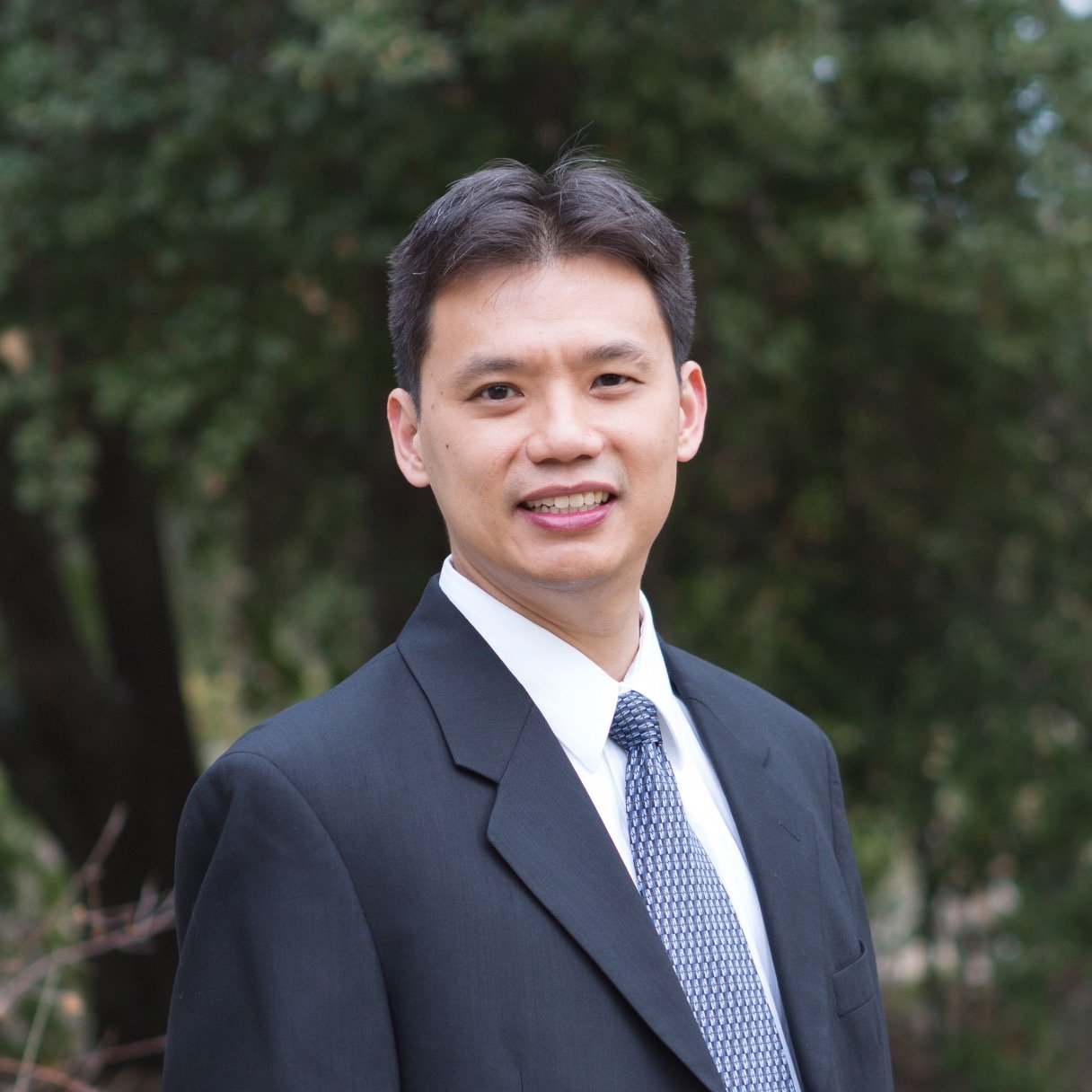 Founder and CEO of WealthArch Investment Services. Trusted fiduciary with over two decades of experience.