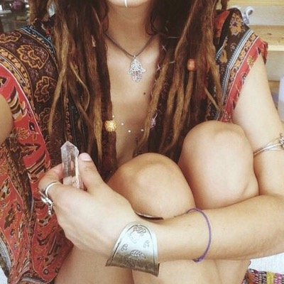 I want dasies in my hair, green tea in my hand, and love in my heart.