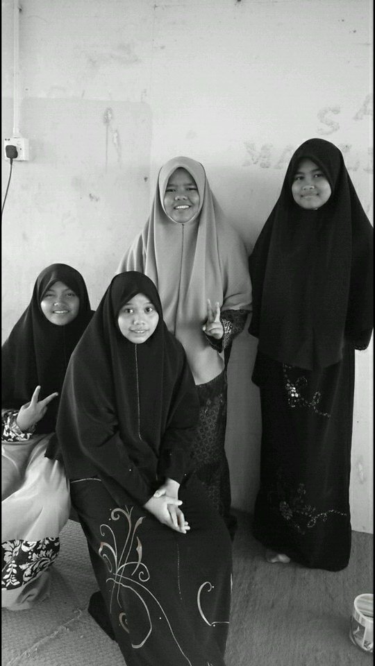 nabilahahmadpaz's profile picture. ~ Hai , Assalamualaikum ! Follow me , Then I will Follow you back ..